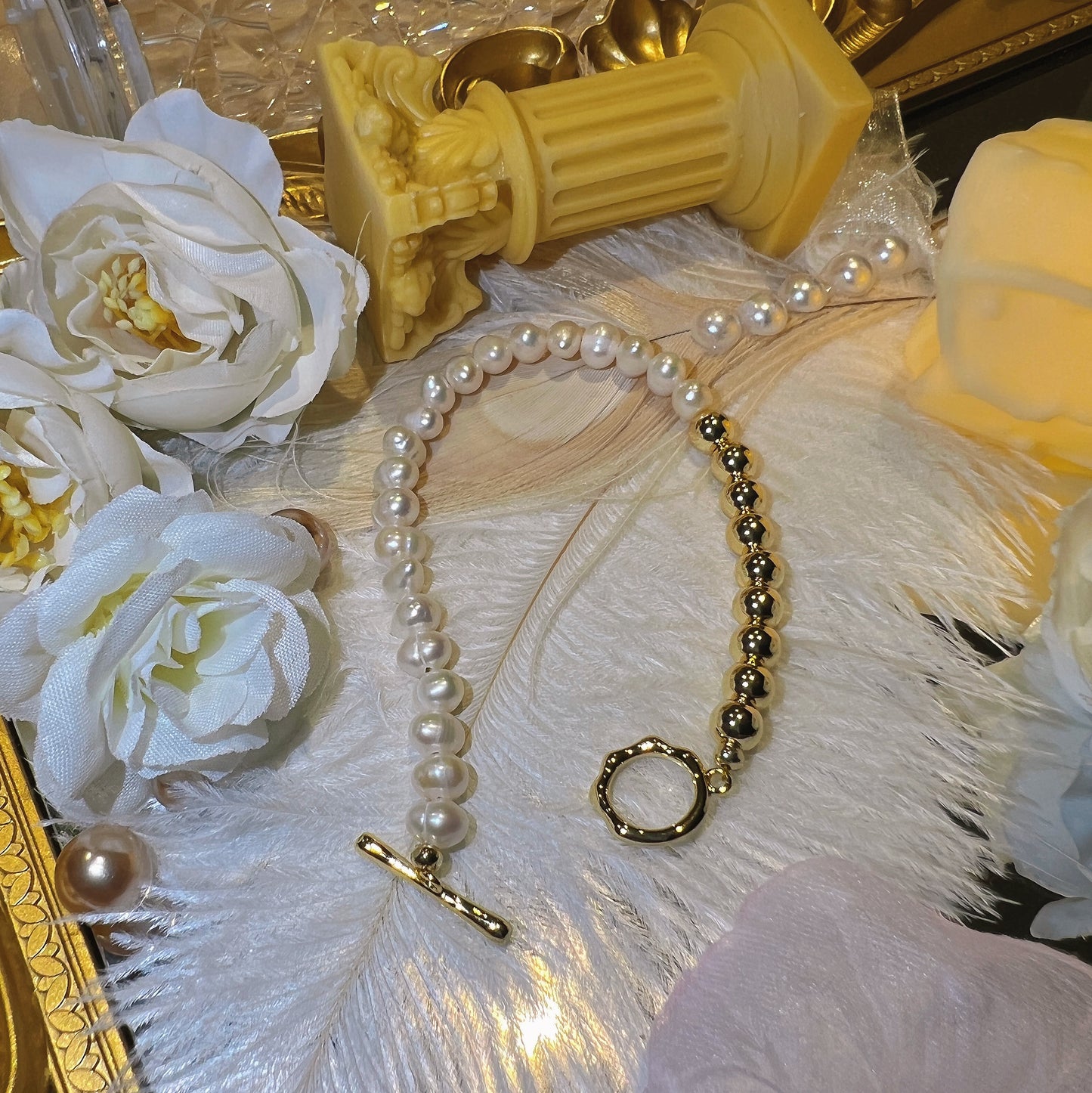 Pearl Gold Ball OT Buckle Bracelet